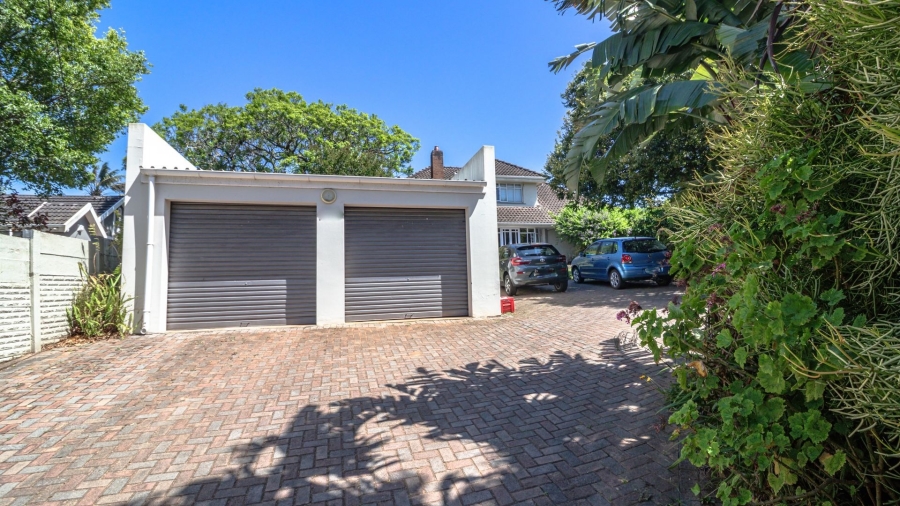 5 Bedroom Property for Sale in Vincent Eastern Cape